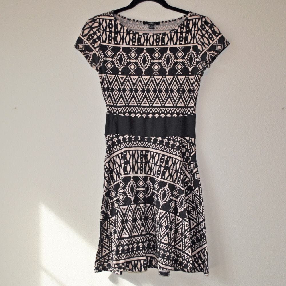 Forever 21 tribal print dress S